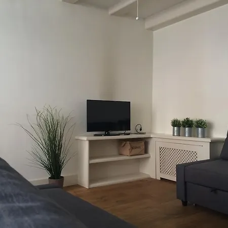 Jordaan House